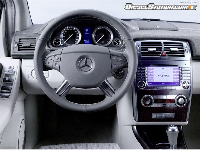 Mercedes Vision B Sports Tourer 2004 Picture #16 Mercedes Vision B Sports Tourer 2004 Picture #16