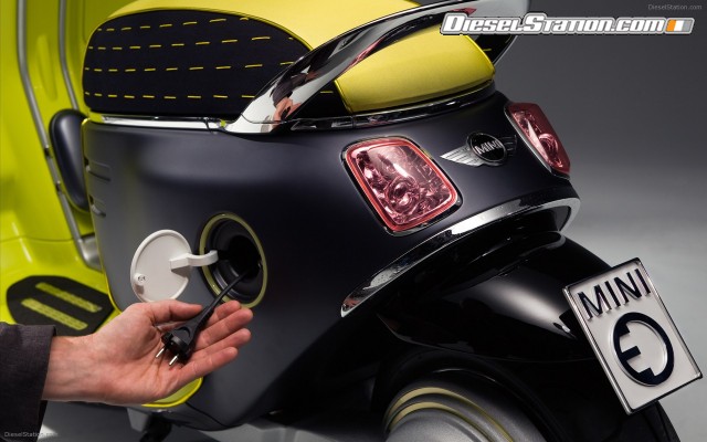 Mini E Scooter Concept 2011 Widescreen Picture #12 Mini E Scooter Concept 2011 Widescreen Picture #12