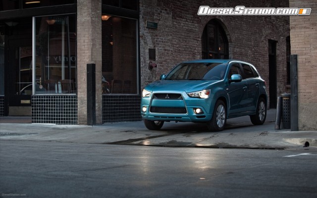 Mitsubishi CUV 2011 Widescreen Picture #16 Mitsubishi CUV 2011 Widescreen Picture #16