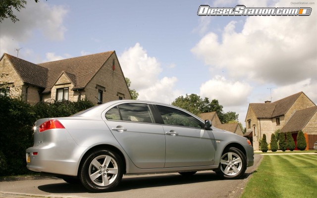 Mitsubishi Lancer 1 5 SE Widescreen Picture #3 Mitsubishi Lancer 1 5 SE Widescreen Picture #3