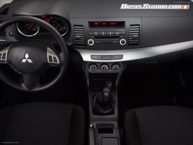 Mitsubishi Lancer ES 2011 Picture #12 Mitsubishi Lancer ES 2011 Picture #12