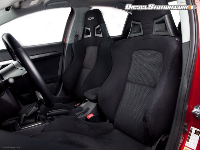 Mitsubishi Lancer Evolution GSR 2010 Picture #18 Mitsubishi Lancer Evolution GSR 2010 Picture #18