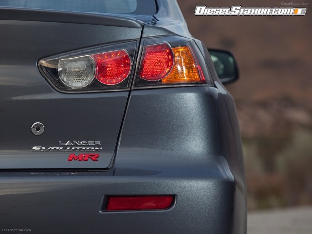 Mitsubishi Lancer Evolution MR Touring 2010 Picture #22 Mitsubishi Lancer Evolution MR Touring 2010 Picture #22