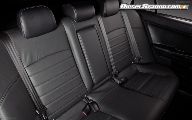 Mitsubishi Lancer Evolution MR Touring 2010 Widescreen Picture #27 Mitsubishi Lancer Evolution MR Touring 2010 Widescreen Picture #27