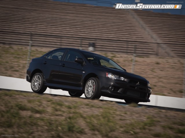 Mitsubishi Lancer Evolution SE 2010 Picture #3 Mitsubishi Lancer Evolution SE 2010 Picture #3