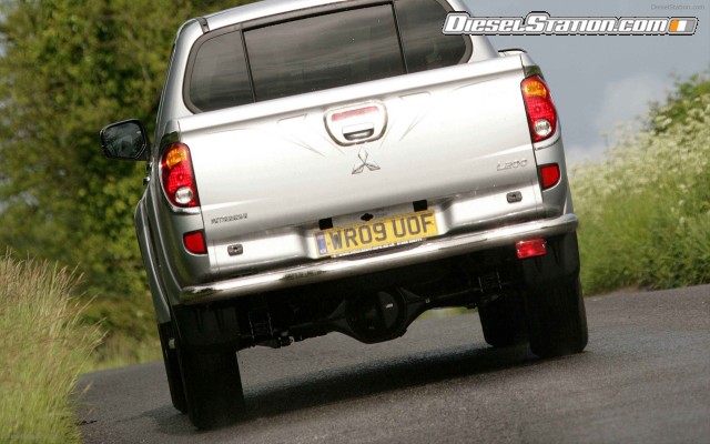 Mitsubishi New L200 Long Bed Widescreen Picture #11 Mitsubishi New L200 Long Bed Widescreen Picture #11