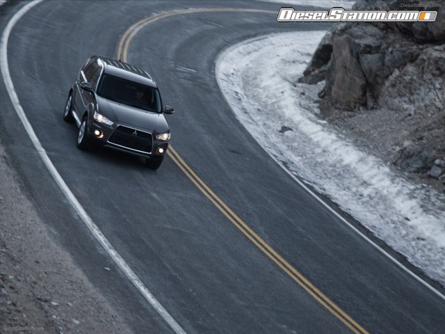 Mitsubishi Outlander GT 2011 Picture #3 Mitsubishi Outlander GT 2011 Picture #3