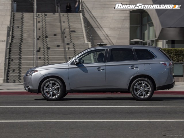 Mitsubishi Outlander GT 2014 Picture #15 Mitsubishi Outlander GT 2014 Picture #15