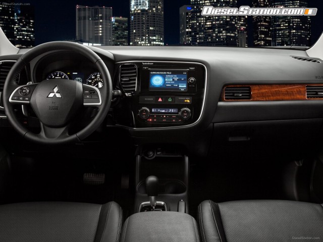 Mitsubishi Outlander GT 2014 Picture #18 Mitsubishi Outlander GT 2014 Picture #18