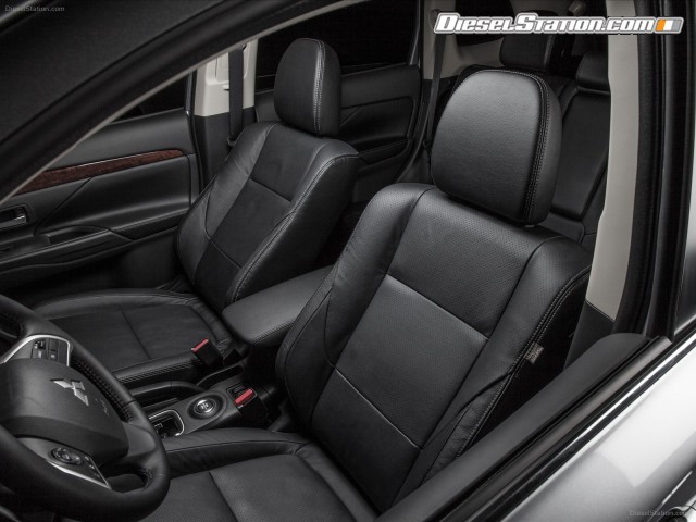 Mitsubishi Outlander GT 2014 Picture #40 Mitsubishi Outlander GT 2014 Picture #40