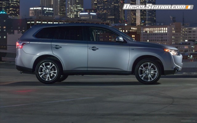 Mitsubishi Outlander GT 2014 Widescreen Picture #27 Mitsubishi Outlander GT 2014 Widescreen Picture #27