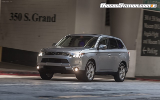 Mitsubishi Outlander GT 2014 Widescreen Picture #43 Mitsubishi Outlander GT 2014 Widescreen Picture #43