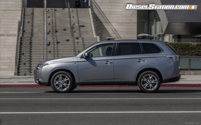 Mitsubishi Outlander GT 2014 Widescreen Picture #61 Mitsubishi Outlander GT 2014 Widescreen Picture #61