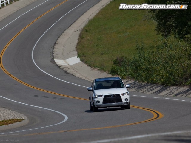 Mitsubishi Outlander GT Prototype Picture #14 Mitsubishi Outlander GT Prototype Picture #14