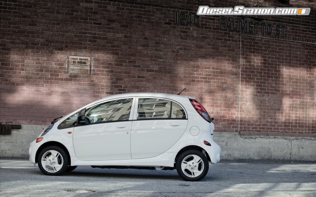 Mitsubishi i MiEV American version 2012 Widescreen Picture #11 Mitsubishi i MiEV American version 2012 Widescreen Picture #11