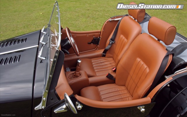 Morgan 44 Sport 2010 Widescreen Picture #4 Morgan 44 Sport 2010 Widescreen Picture #4