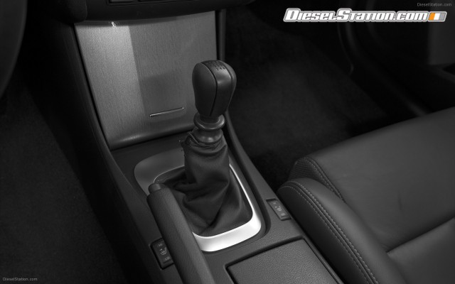 Nissan Altima Coupe 2012 Widescreen Picture #24 Nissan Altima Coupe 2012 Widescreen Picture #24