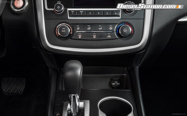 Nissan Altima SR 2016 Widescreen Picture #6 Nissan Altima SR 2016 Widescreen Picture #6