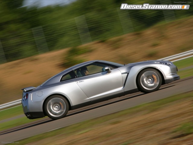 Nissan GT R 2010 Picture #12 Nissan GT R 2010 Picture #12