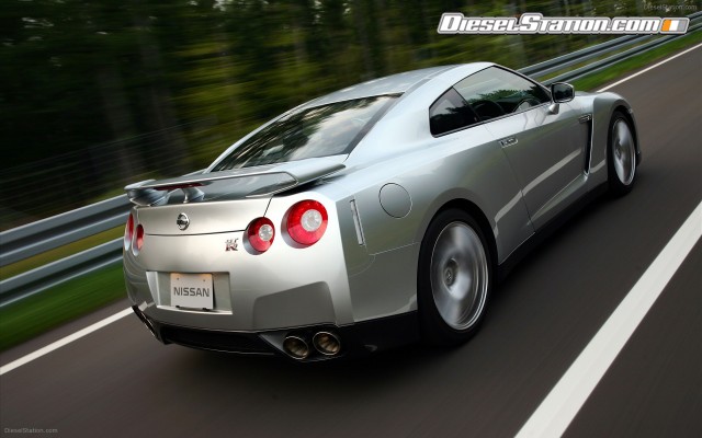 Nissan GT R 2010 Widescreen Picture #2 Nissan GT R 2010 Widescreen Picture #2