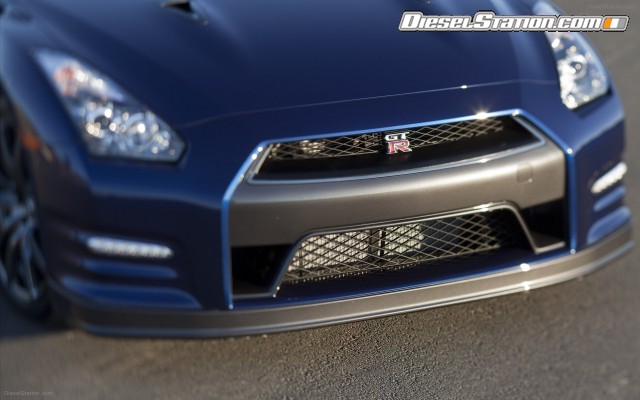Nissan GT R 2012 Widescreen Picture #2 Nissan GT R 2012 Widescreen Picture #2