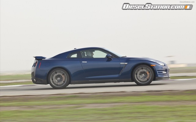 Nissan GT R 2012 Widescreen Picture #21 Nissan GT R 2012 Widescreen Picture #21