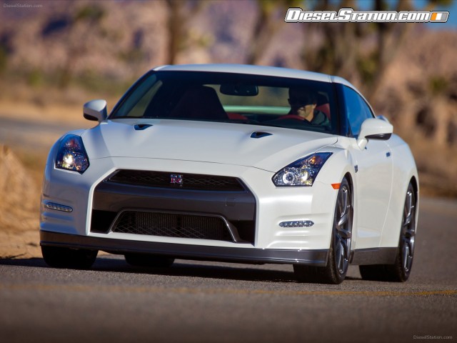 Nissan GT R 2014 Picture #16 Nissan GT R 2014 Picture #16