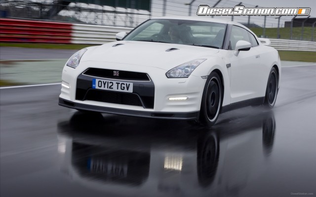 Nissan GT R Track Pack 2012 Widescreen Picture #16 Nissan GT R Track Pack 2012 Widescreen Picture #16