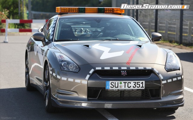 Nissan GT R fire fighting car Widescreen Picture #0 Nissan GT R fire fighting car Widescreen Picture #0
