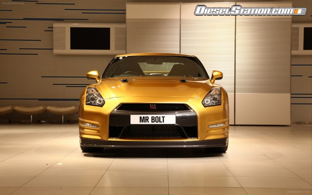 Nissan Gold GT R Widescreen Picture #2 Nissan Gold GT R Widescreen Picture #2