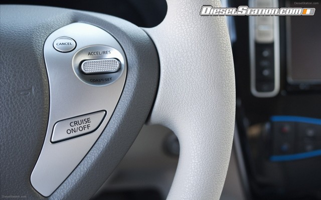 Nissan LEAF 2012 Widescreen Picture #30 Nissan LEAF 2012 Widescreen Picture #30