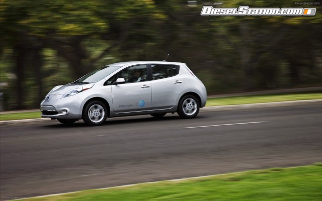 Nissan LEAF 2012 Widescreen Picture #31 Nissan LEAF 2012 Widescreen Picture #31