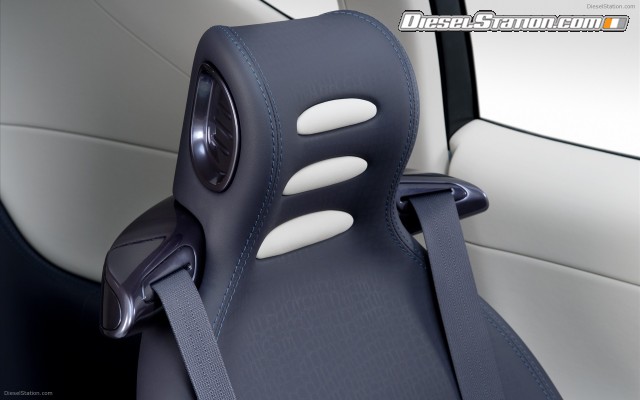 Nissan Land Glider Concept Widescreen Picture #2 Nissan Land Glider Concept Widescreen Picture #2