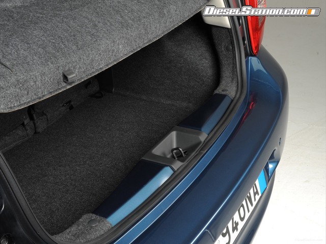 Nissan Micra 2014 Picture #14 Nissan Micra 2014 Picture #14