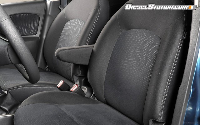 Nissan Micra 2014 Widescreen Picture #32 Nissan Micra 2014 Widescreen Picture #32