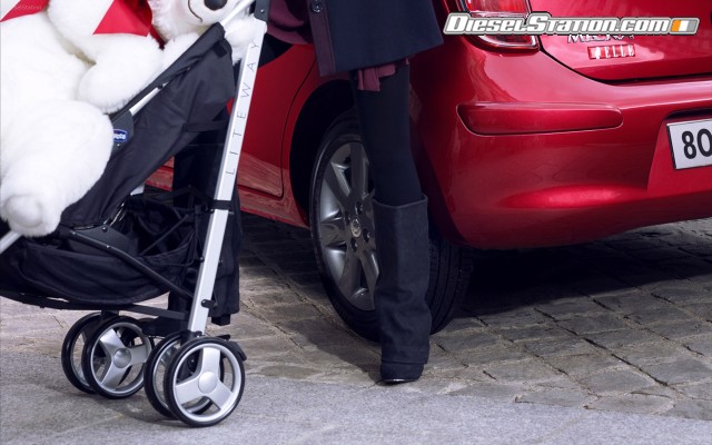 Nissan Micra ELLE 2012 Widescreen Picture #10 Nissan Micra ELLE 2012 Widescreen Picture #10