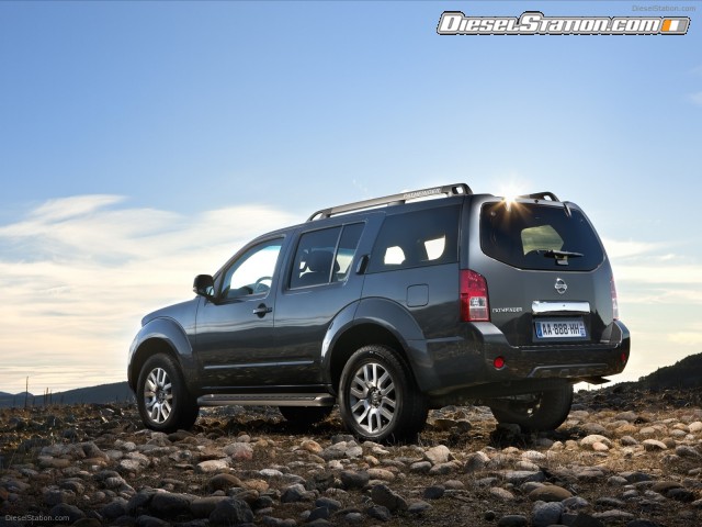 Nissan Pathfinder and Navara 2011 Picture #4 Nissan Pathfinder and Navara 2011 Picture #4