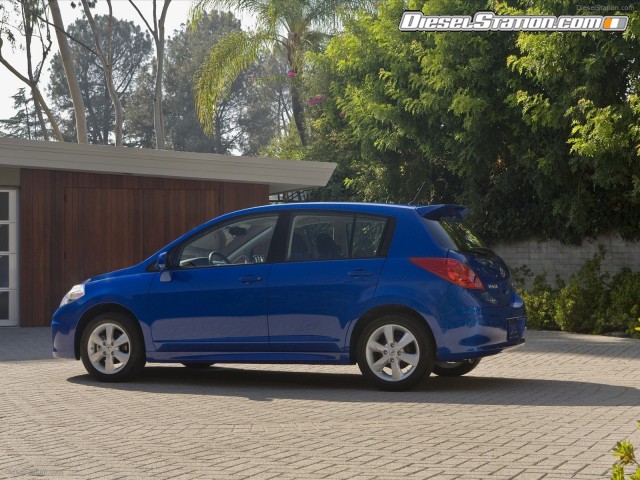 Nissan Versa 1 8 2010 Picture #17 Nissan Versa 1 8 2010 Picture #17