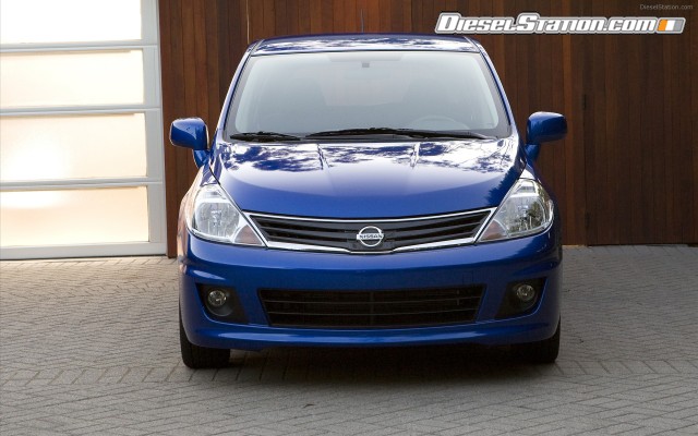 Nissan Versa 1 8 2010 Widescreen Picture #10 Nissan Versa 1 8 2010 Widescreen Picture #10