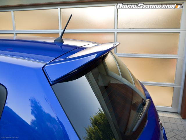 Nissan Versa Hatchback 2012 Picture #30 Nissan Versa Hatchback 2012 Picture #30