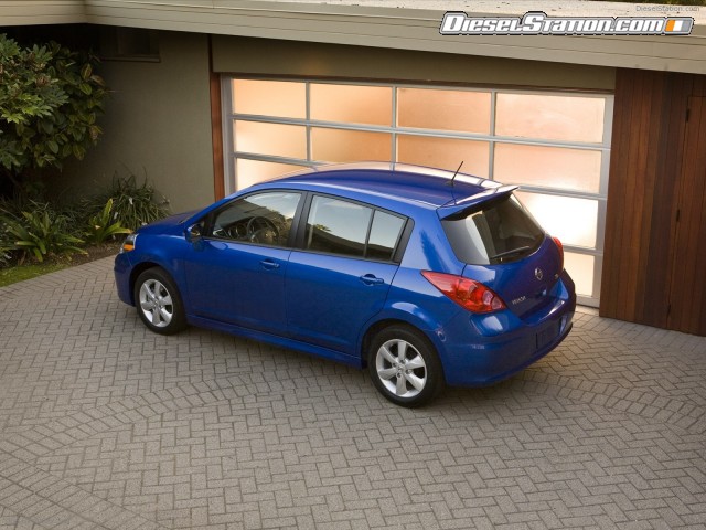 Nissan Versa Hatchback 2012 Picture #17 Nissan Versa Hatchback 2012 Picture #17