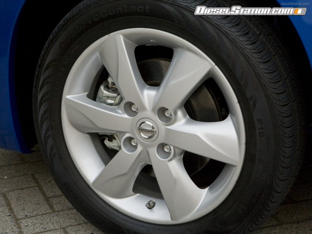 Nissan Versa Hatchback 2012 Picture #9 Nissan Versa Hatchback 2012 Picture #9