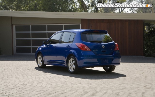 Nissan Versa Hatchback 2012 Widescreen Picture #8 Nissan Versa Hatchback 2012 Widescreen Picture #8
