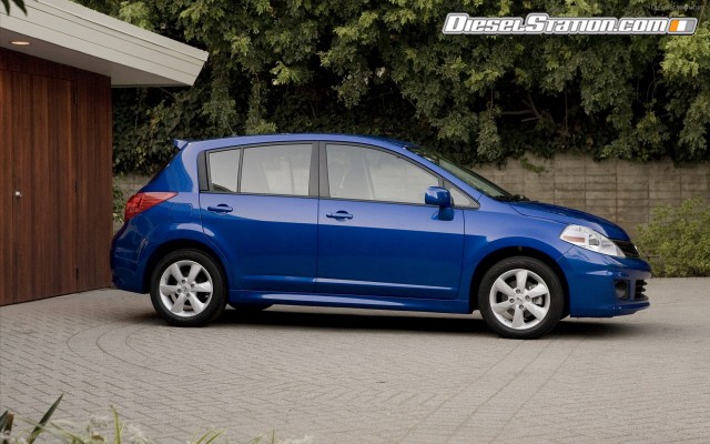 Nissan Versa Hatchback 2012 Widescreen Picture #5 Nissan Versa Hatchback 2012 Widescreen Picture #5