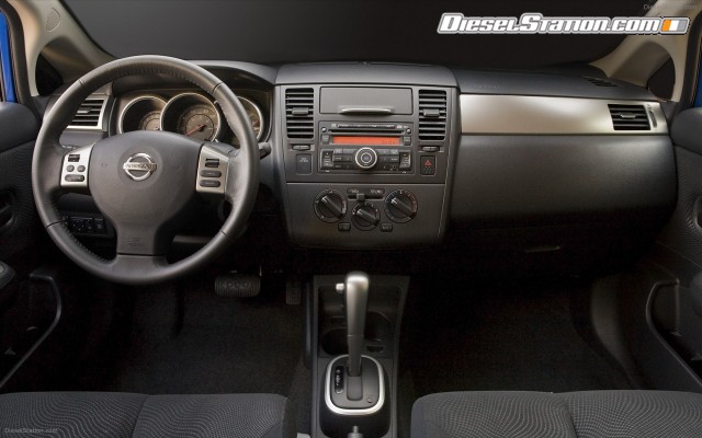 Nissan Versa Hatchback 2012 Widescreen Picture #21 Nissan Versa Hatchback 2012 Widescreen Picture #21