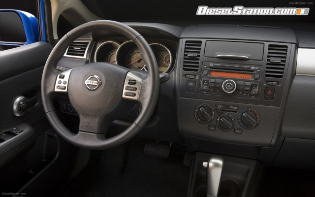 Nissan Versa Hatchback 2012 Widescreen Picture #25 Nissan Versa Hatchback 2012 Widescreen Picture #25