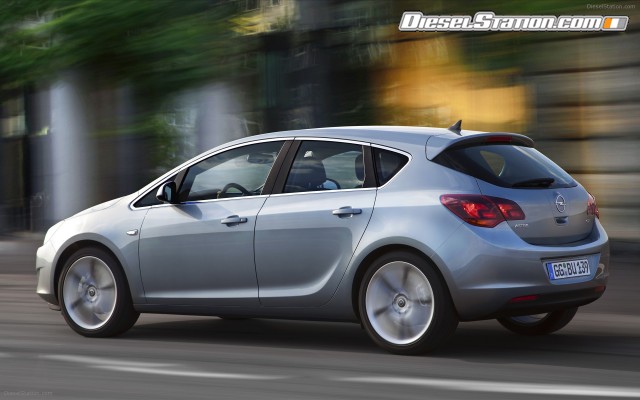 Opel 2010 Astra Widescreen Picture #2 Opel 2010 Astra Widescreen Picture #2