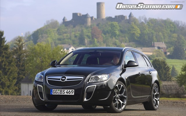 Opel 2010 Insignia OPC Sports Tourer Widescreen Picture #6 Opel 2010 Insignia OPC Sports Tourer Widescreen Picture #6