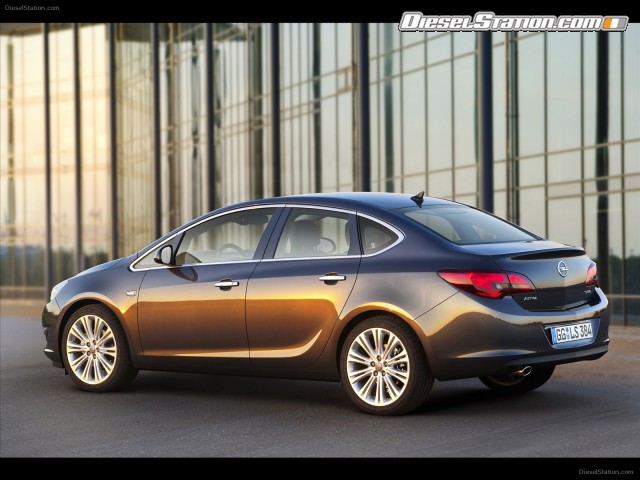 Opel Astra Sedan 2013 Picture #5 Opel Astra Sedan 2013 Picture #5