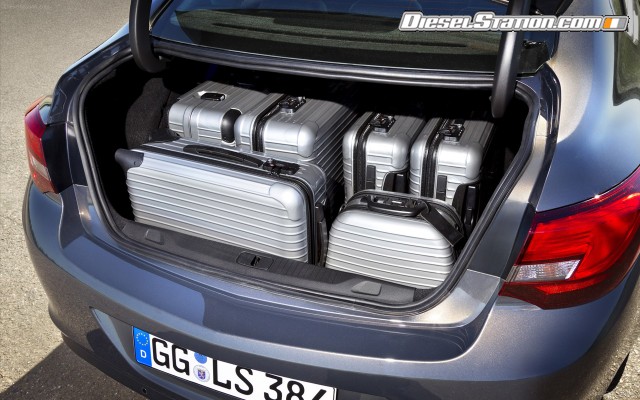 Opel Astra Sedan 2013 Widescreen Picture #3 Opel Astra Sedan 2013 Widescreen Picture #3